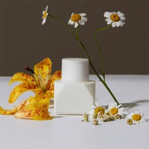 اسانس-بابونه-و-چای-سبزChamomile and green tea essence
