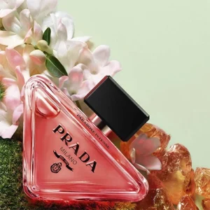 عطر-زنانه-پرادا-پارادوکس-Prada-Paradoxe-شرقی-گلی-و-معتدل-محصول-2022-با-نتهای-ترنج،یاس-،کهربا